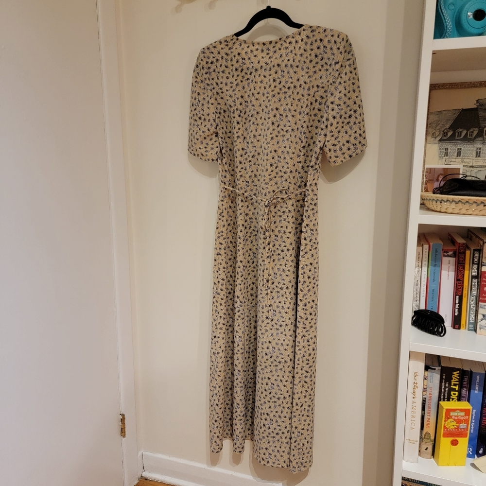 Floral Maxi Dress - Picture 2 of 4